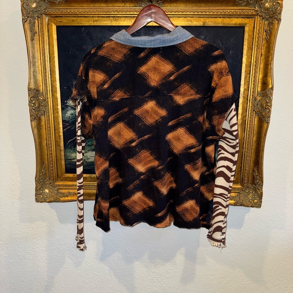 We the Free Statement Gone Rogue Mixed Print Long Sleeve Henley Top Size Small - Picture 6 of 6